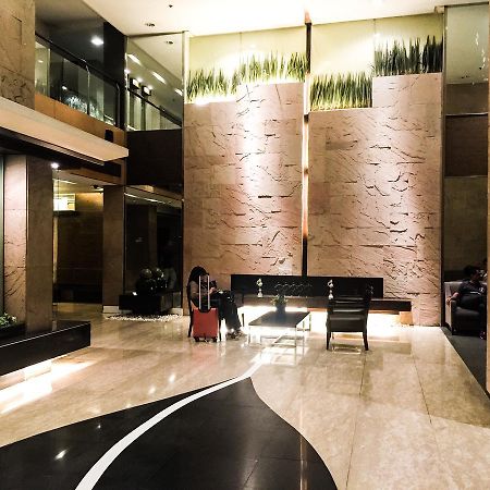 Antel Serenity Suites At Poblacion Makati 马卡蒂 外观 照片